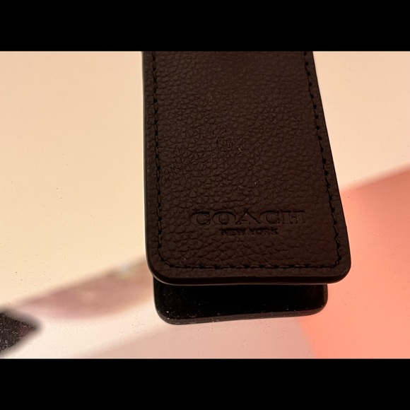 Coach Travel Tag - Picture 3 of 5